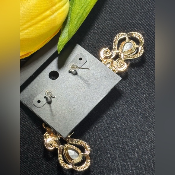 Saks Fifth Avenue Pink Crystal Gold Statement Earrings 2.25in - Picture 6 of 6